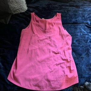 Plain pink tank top, flowy fitting
